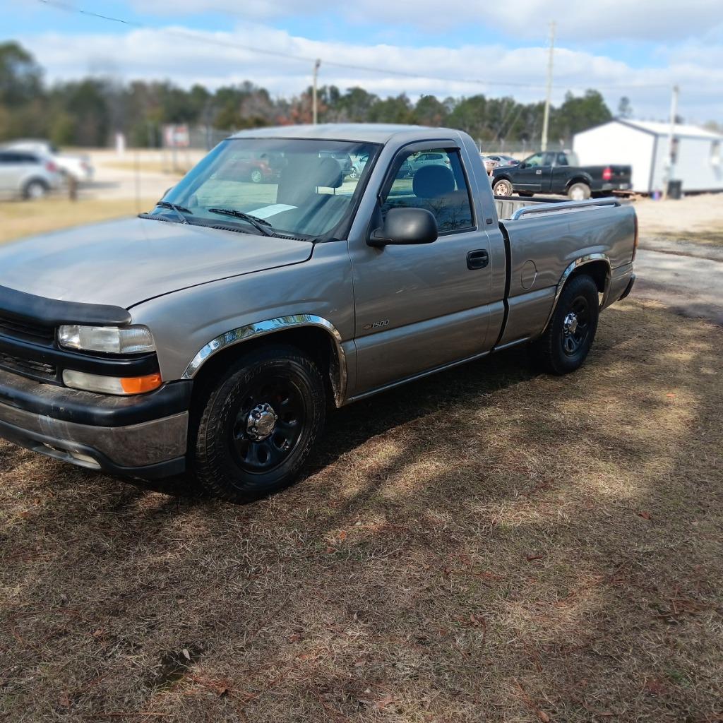 2000 Chevrolet Silverado BASE's photo