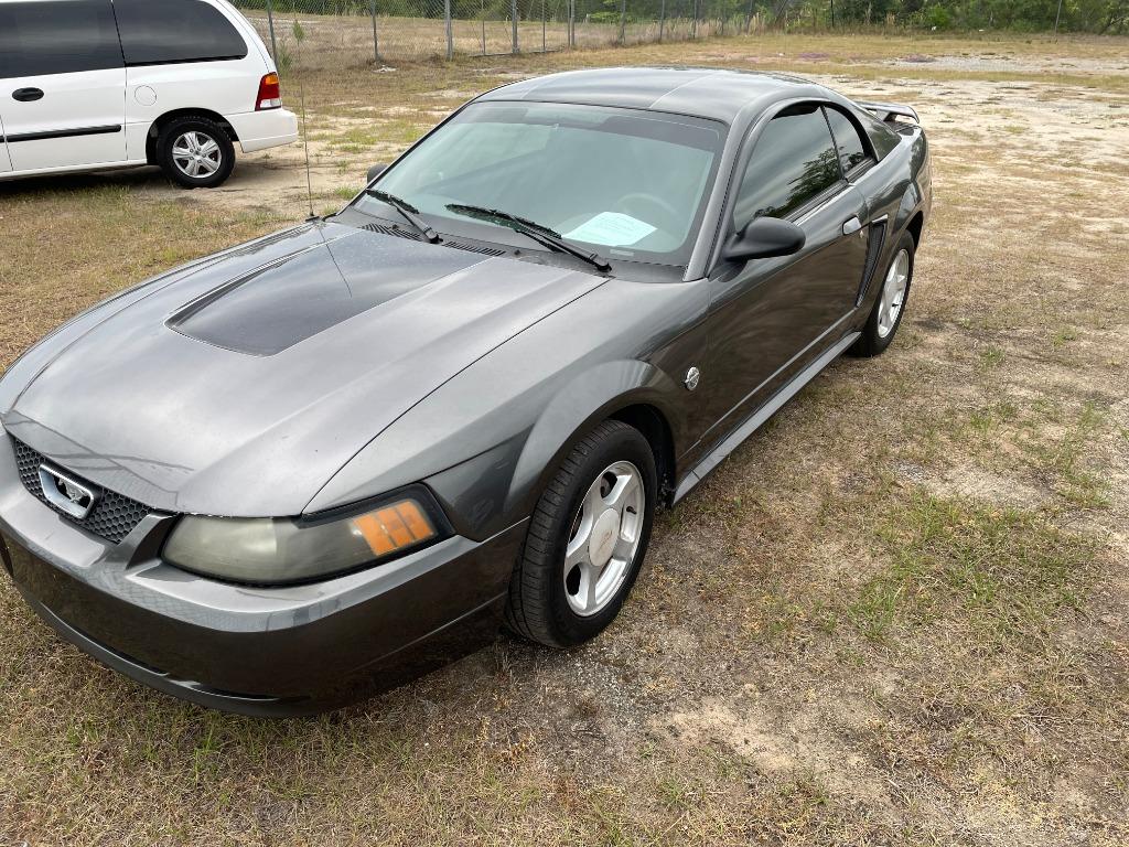 2004 Ford Mustang Standard